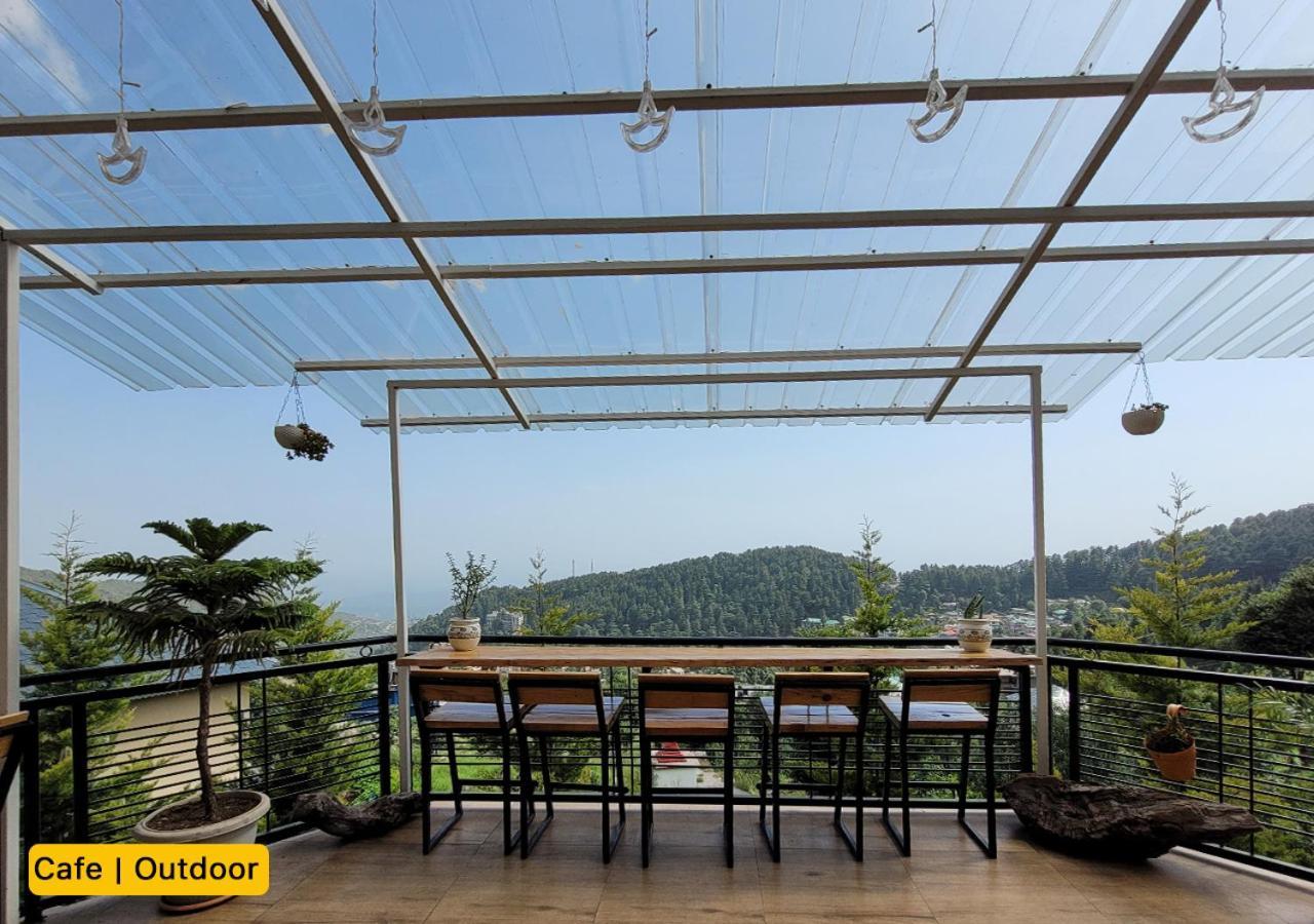 Young Monk Hostel & Cafe Dharamkot マクロード・ガンジ エクステリア 写真